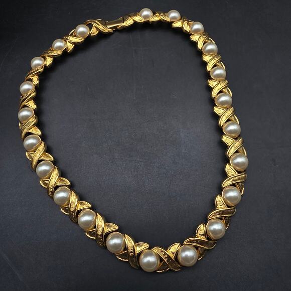 Napier Gold Tone Faux Pearl Necklace X O Link Vintage Costume Jewelry - Picture 5 of 8